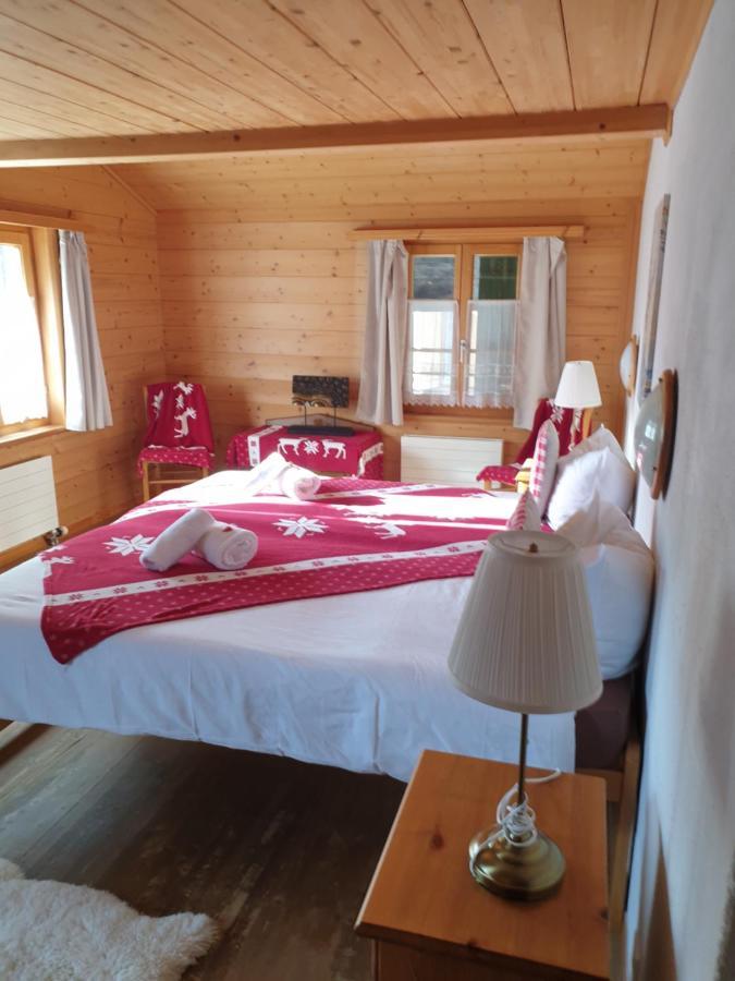 Auberge De L'Ours Vers L'Eglise Ngoại thất bức ảnh