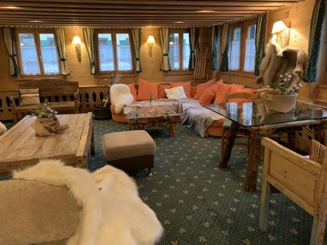 Auberge De L'Ours Vers L'Eglise Ngoại thất bức ảnh